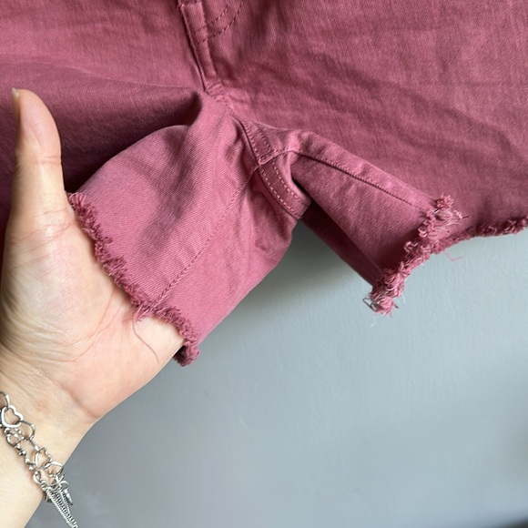 NWT Madewell Garment-Dyed Button-Front High-Rise
Denim Shorts size 27 - Picture 4 of 6